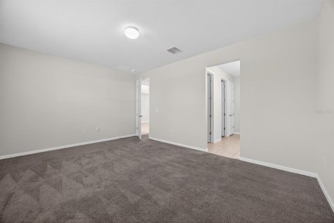 Villa ou maison à louer à Haines City, Floride: 3 chambres, 183.02 m2 № 2094079 - photo 9