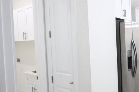 Casa en venta en Cape Coral, Florida, 4 dormitorios, 187.29 m2 № 1857935 - foto 15