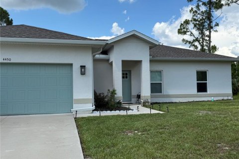 House in North Port, Florida 3 bedrooms, 139.91 sq.m. № 2196166