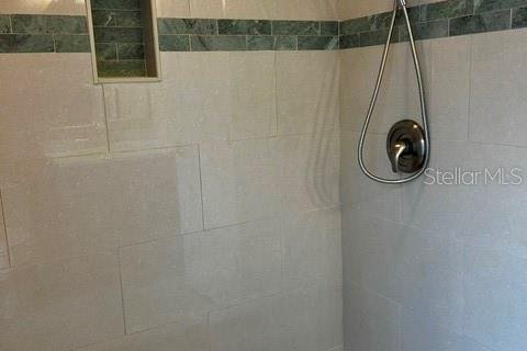 House in Saint Petersburg, Florida 3 bedrooms, 140.84 sq.m. № 2122119 - photo 30