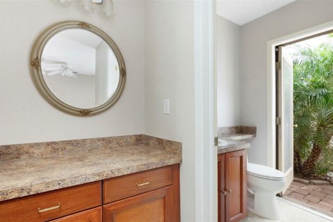 House in Saint Petersburg, Florida 3 bedrooms, 140.84 sq.m. № 2122119 - photo 27