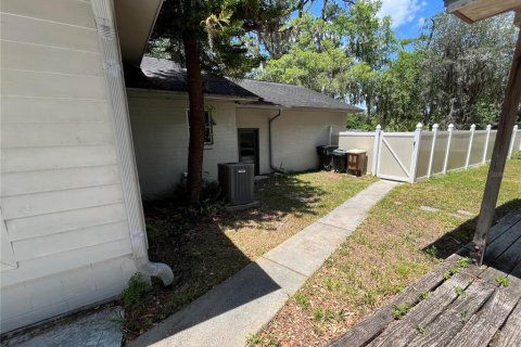 House in Ocala, Florida 3 bedrooms, 210.98 sq.m. № 1674165 - photo 24