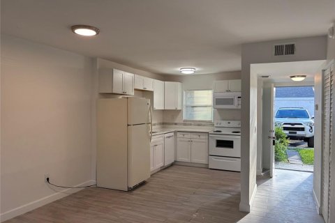 Copropriété à louer à Clearwater, Floride: 1 chambre, 65.03 m2 № 1843281 - photo 2