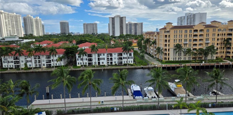 Condo in Aventura, Florida, 3 bedrooms  № 1942284