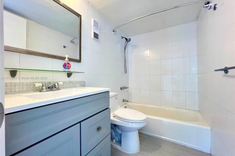 Copropriété à louer à Miami, Floride: 1 chambre, 59.46 m2 № 1898118 - photo 2