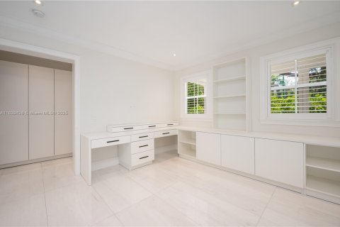Villa ou maison à louer à Coral Gables, Floride: 7 chambres, 521.74 m2 № 1957814 - photo 19