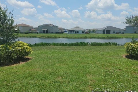 House in Kissimmee, Florida 4 bedrooms, 199.09 sq.m. № 1736571 - photo 4