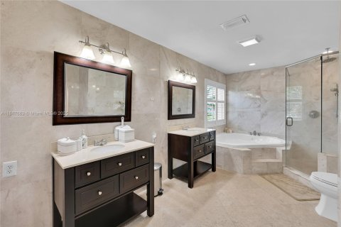 House in Margate, Florida 4 bedrooms, 240.9 sq.m. № 1851960 - photo 28