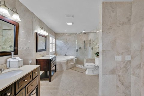 House in Margate, Florida 4 bedrooms, 240.9 sq.m. № 1851960 - photo 27