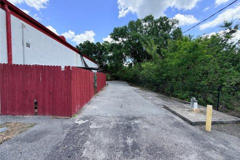 Immobilier commercial à vendre à Lutz, Floride: 332.22 m2 № 2099499 - photo 8