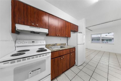 Villa ou maison à louer à Miramar, Floride: 1 chambre, 730.12 m2 № 2417539 - photo 3