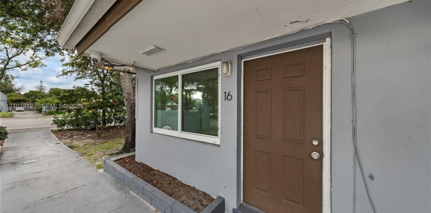 Villa ou maison à Miramar, Floride 1 chambre, 730.12 m2 № 2417539