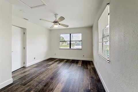 Villa ou maison à louer à Punta Gorda, Floride: 3 chambres, 138.15 m2 № 2137785 - photo 30