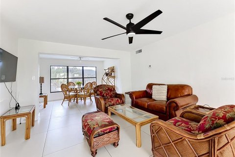 Villa ou maison à louer à Punta Gorda, Floride: 3 chambres, 138.15 m2 № 2137785 - photo 22