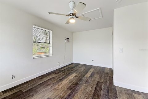 Villa ou maison à louer à Punta Gorda, Floride: 3 chambres, 138.15 m2 № 2137785 - photo 29