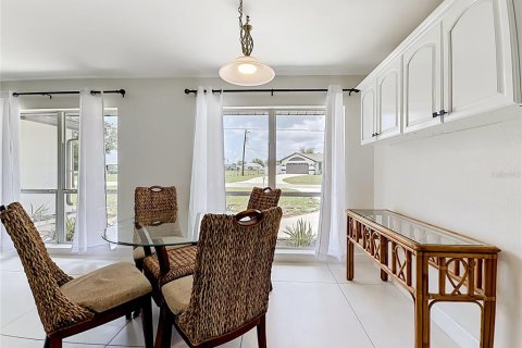Villa ou maison à louer à Punta Gorda, Floride: 3 chambres, 138.15 m2 № 2137785 - photo 15