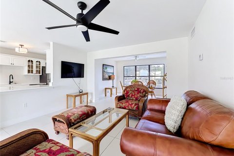 Villa ou maison à louer à Punta Gorda, Floride: 3 chambres, 138.15 m2 № 2137785 - photo 21