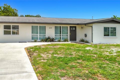 Villa ou maison à louer à Punta Gorda, Floride: 3 chambres, 138.15 m2 № 2137785 - photo 9