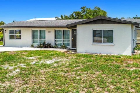 Villa ou maison à louer à Punta Gorda, Floride: 3 chambres, 138.15 m2 № 2137785 - photo 8