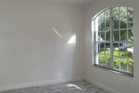 Villa ou maison à vendre à Lutz, Floride: 4 chambres, 259.2 m2 № 1916635 - photo 6
