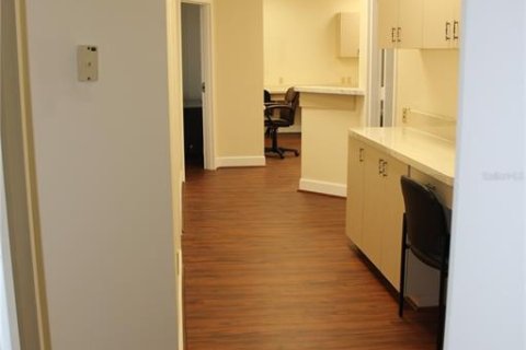 Immobilier commercial à louer à Tampa, Floride: 103.12 m2 № 2308696 - photo 11