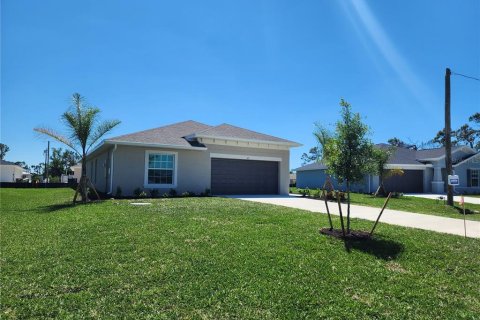 Casa en alquiler en Rotonda, Florida, 4 dormitorios, 168.8 m2 № 1911124 - foto 2