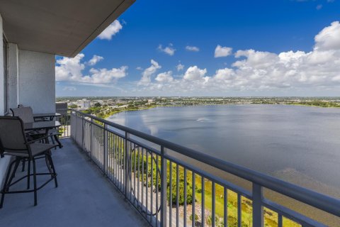 Condo à West Palm Beach, Floride, 2 chambres № 2191854