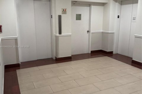 Condominio en alquiler en Miami Beach, Florida, 1 dormitorio, 67.45 m2 № 2176426 - foto 20