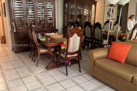 Condominio en alquiler en Miami Beach, Florida, 1 dormitorio, 67.45 m2 № 2176426 - foto 24