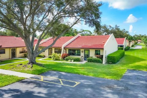 Condo in Bradenton, Florida, 2 bedrooms  № 1846448 - photo 4