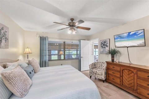 Condo in Bradenton, Florida, 2 bedrooms  № 1846448 - photo 25