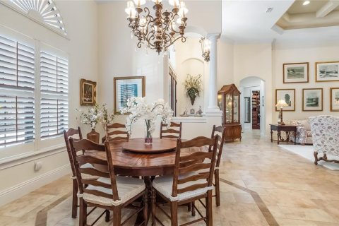 Casa en venta en Howey-in-the-Hills, Florida, 3 dormitorios, 309.09 m2 № 2427011 - foto 11
