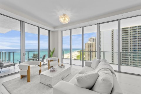 Condominio en venta en Riviera Beach, Florida, 2 dormitorios, 191.84 m2 № 2158348 - foto 15