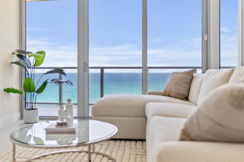 Condominio en venta en Riviera Beach, Florida, 2 dormitorios, 191.84 m2 № 2158348 - foto 7