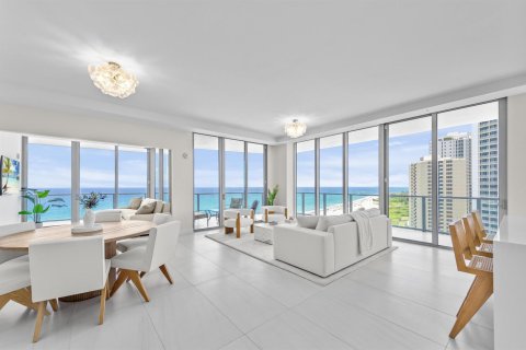 Condo in Riviera Beach, Florida, 2 bedrooms № 2158348
