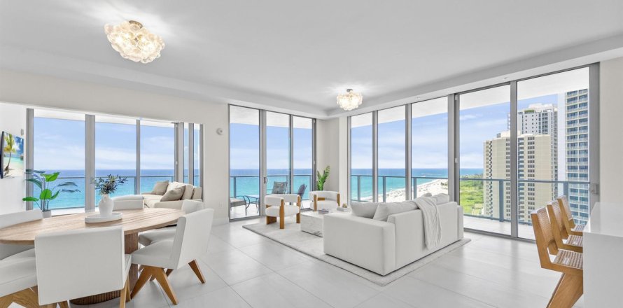 Condominio en Riviera Beach, Florida, 2 dormitorios № 2158348