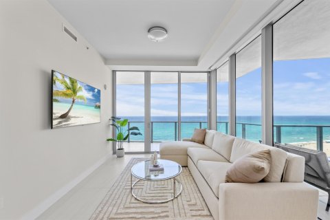 Condominio en venta en Riviera Beach, Florida, 2 dormitorios, 191.84 m2 № 2158348 - foto 6