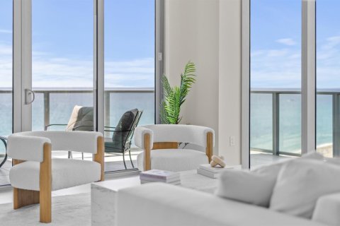 Condominio en venta en Riviera Beach, Florida, 2 dormitorios, 191.84 m2 № 2158348 - foto 10
