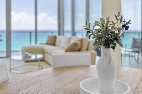 Condominio en venta en Riviera Beach, Florida, 2 dormitorios, 191.84 m2 № 2158348 - foto 13