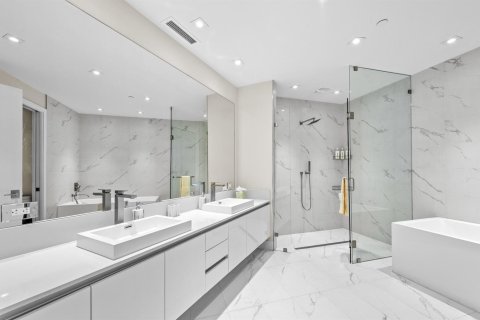 Condominio en venta en Riviera Beach, Florida, 2 dormitorios, 191.84 m2 № 2158348 - foto 17