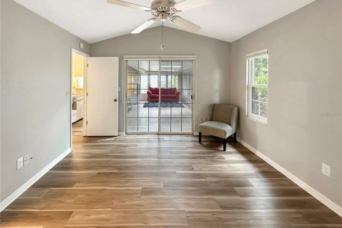 House in Largo, Florida 2 bedrooms, 105.63 sq.m. № 1884194 - photo 18