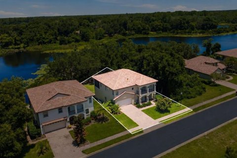 House in DeLand, Florida 3 bedrooms, 262.36 sq.m. № 2220801 - photo 7