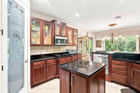 House in DeLand, Florida 3 bedrooms, 262.36 sq.m. № 2220801 - photo 25