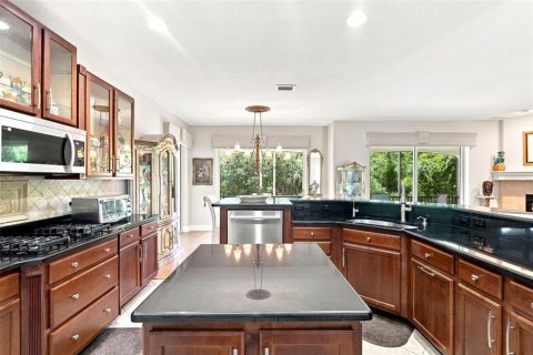 House in DeLand, Florida 3 bedrooms, 262.36 sq.m. № 2220801 - photo 27