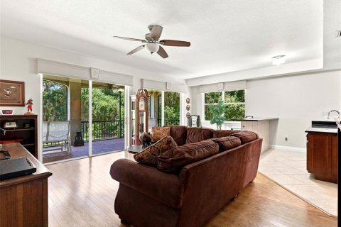House in DeLand, Florida 3 bedrooms, 262.36 sq.m. № 2220801 - photo 13