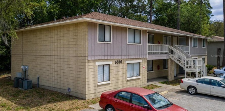 Propiedad comercial en Gainesville, Florida 571.16 m2 № 2155719