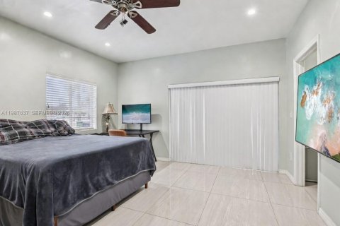 Купить виллу или дом в Майами, Флорида 6 спален, 177.07м2, № 2048720 - фото 13