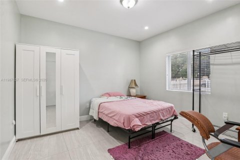 Купить виллу или дом в Майами, Флорида 6 спален, 177.07м2, № 2048720 - фото 18