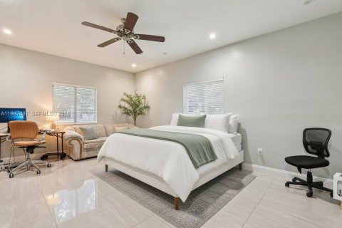 Купить виллу или дом в Майами, Флорида 6 спален, 177.07м2, № 2048720 - фото 9