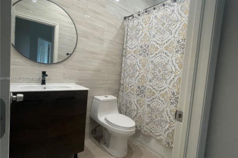 Touwnhouse à vendre à Cutler Bay, Floride: 4 chambres, 159.05 m2 № 2044861 - photo 21